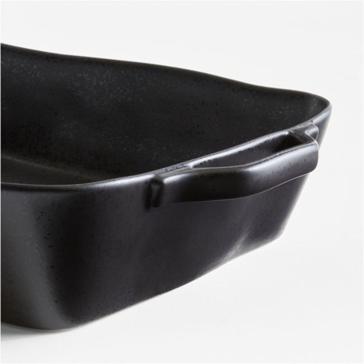 CRATE & BARREL - Refractaria Marin  Gres 27 x 41 cm