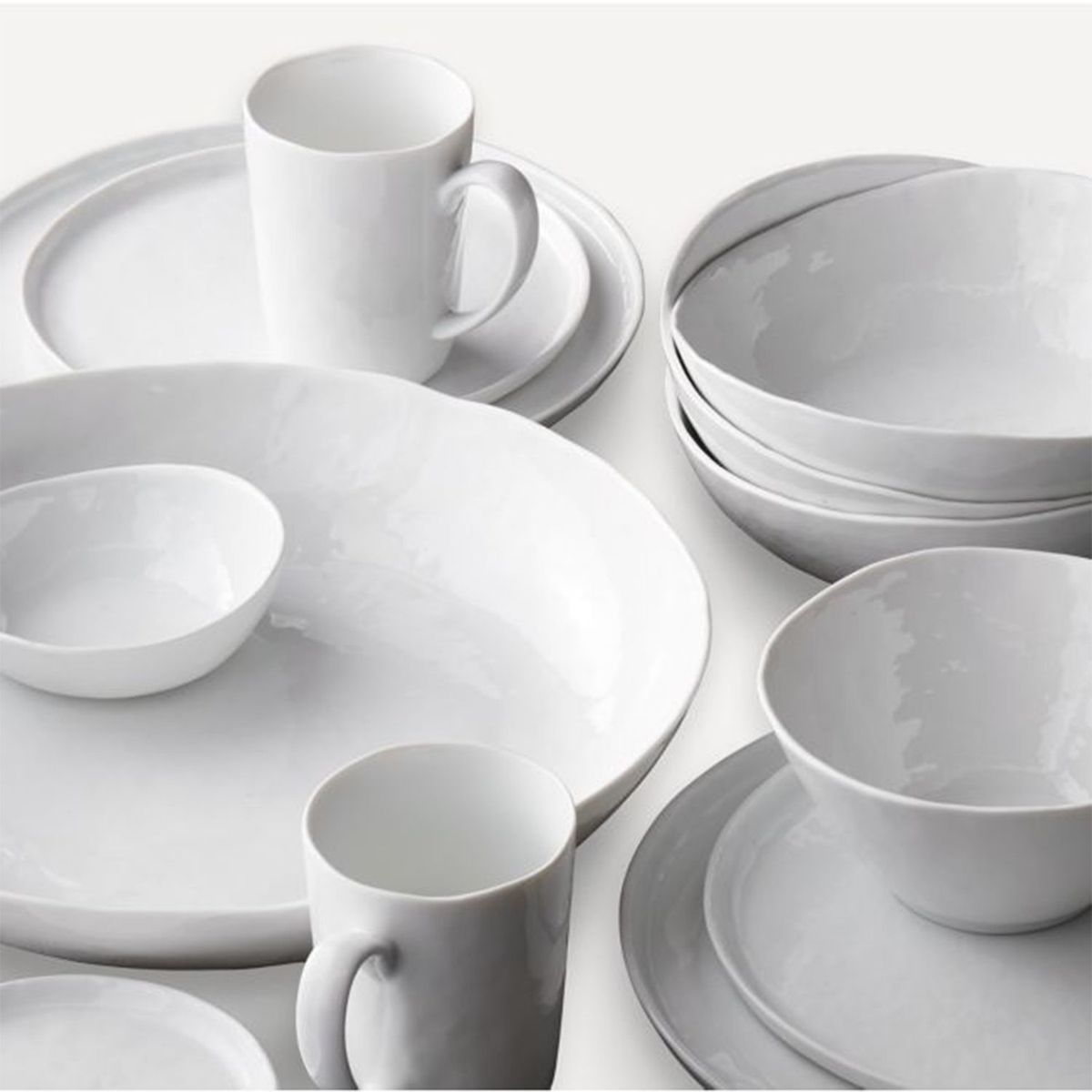 CRATE & BARREL - Plato de ensalada Mercer en Gres 22 cm x 1 cm