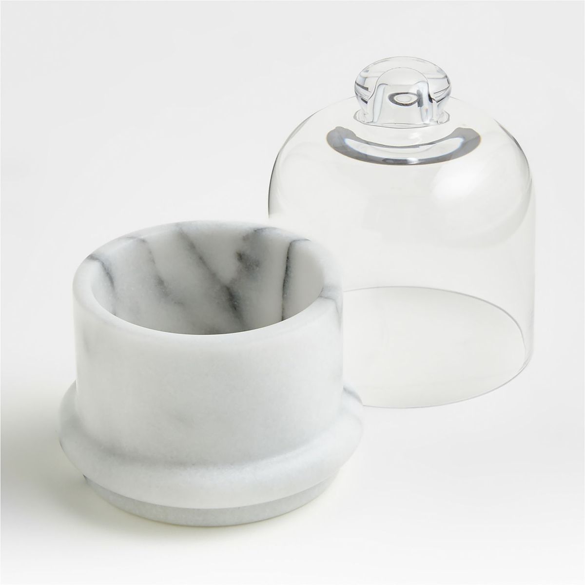 CRATE & BARREL - Mantequillera French Kitchen en Mármol 10 cm x 8 cm