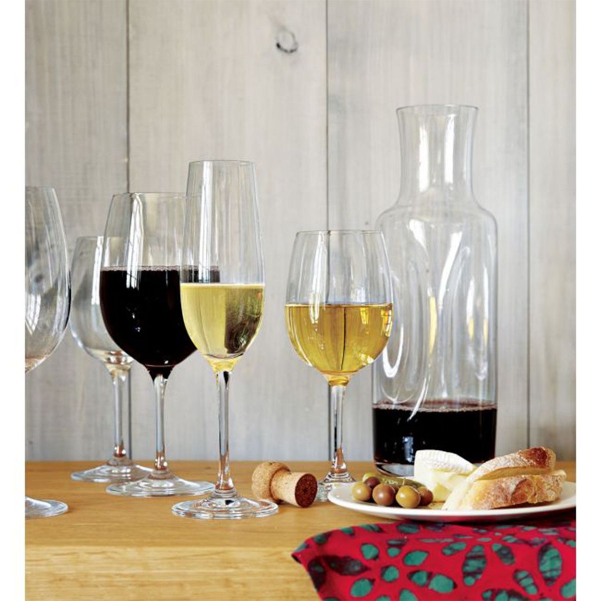 CRATE & BARREL - Copa de Vino en Vidrio Aspen 591 ml
