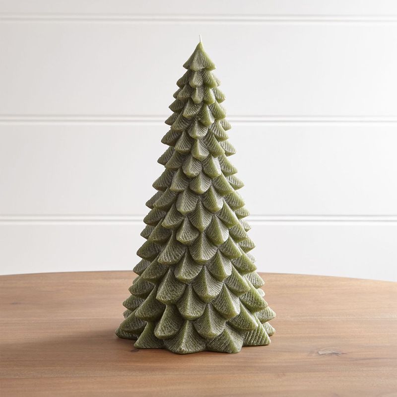 CRATE & BARREL - Vela sin aroma Pine Tree en Cera 33 cm x 17 cm