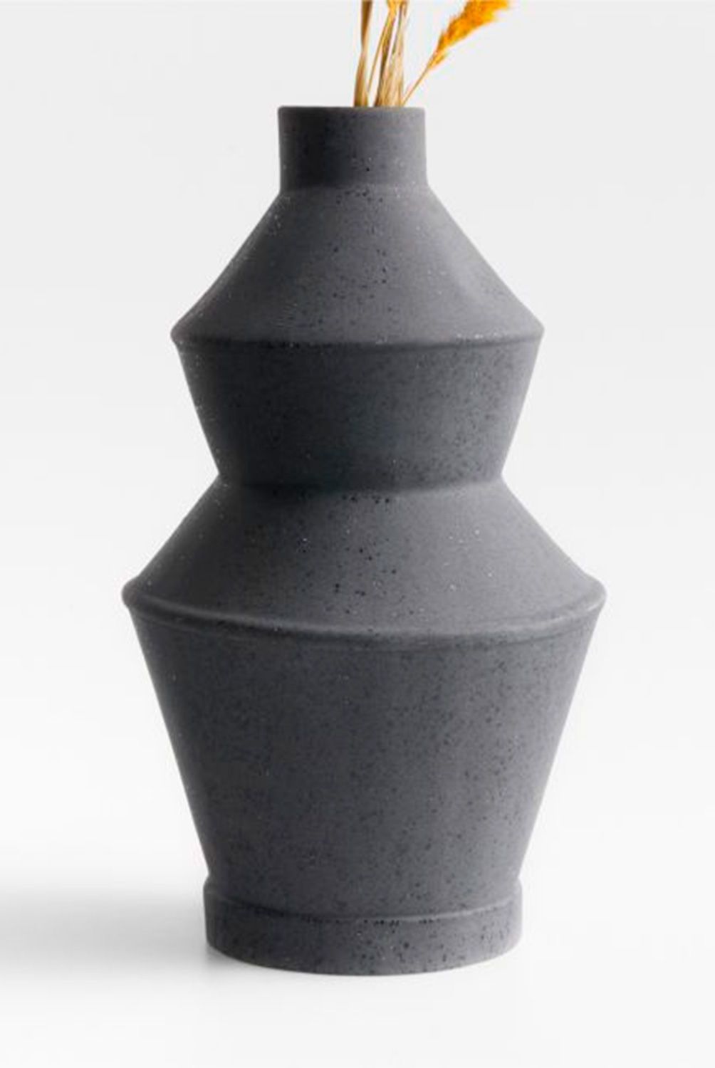 CRATE & BARREL - Jarrón Angle en Loza 35 cm x 21 cm 