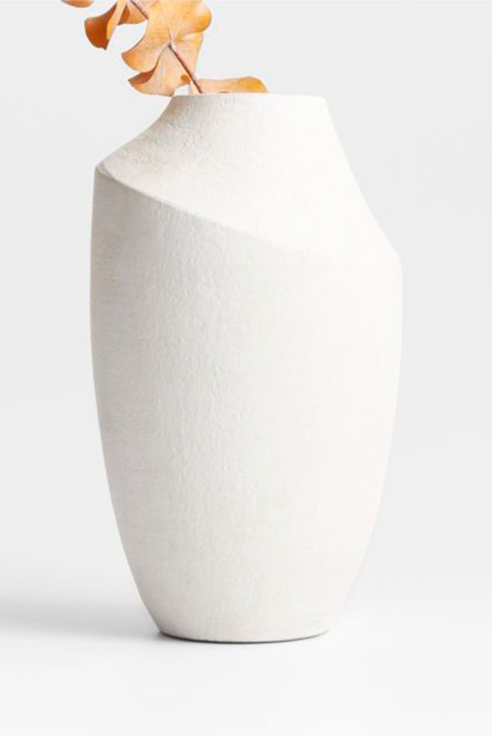 CRATE & BARREL - Jarrón Slope en Loza 31 cm x 18 cm 