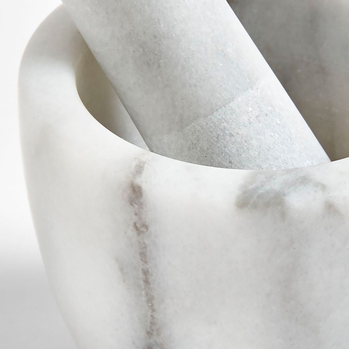 CRATE & BARREL - Mortero French Kitchen en Mármol  