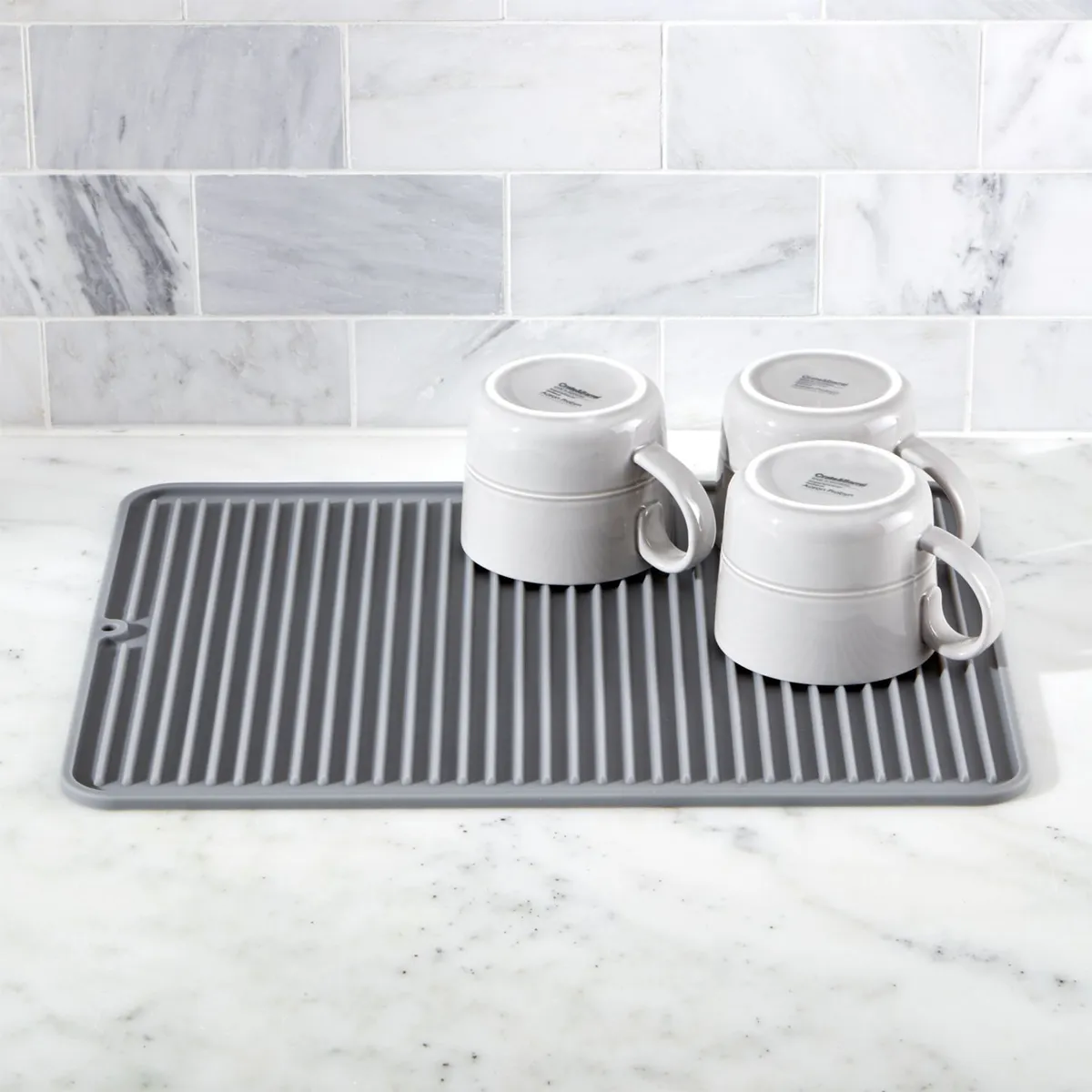 CRATE & BARREL - Tapete Secaplatos de Silicona