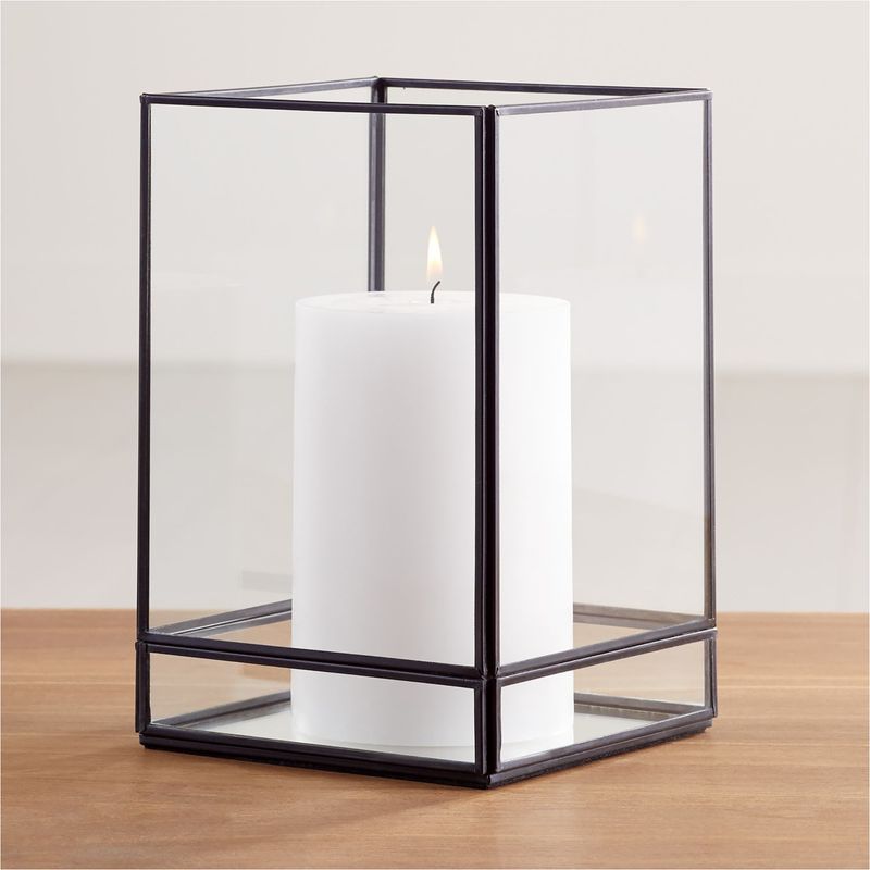 CRATE & BARREL - Candelabro Jasper en Latón 24 cm x 15 cm 