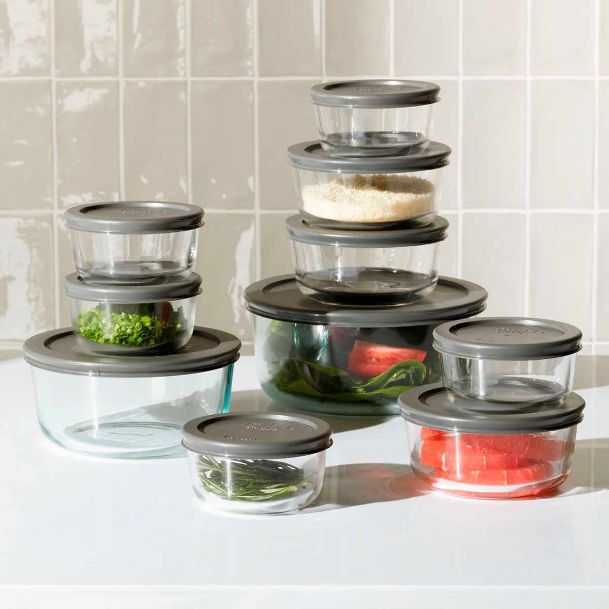 CRATE & BARREL - Contenedores Pyrex en Vidrio con Tapa Set x 10