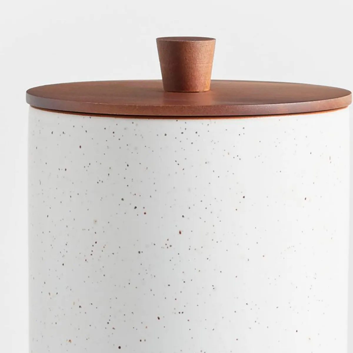 CRATE & BARREL - Contenedor Asta Speckled Cerámica 15 x 18 cm