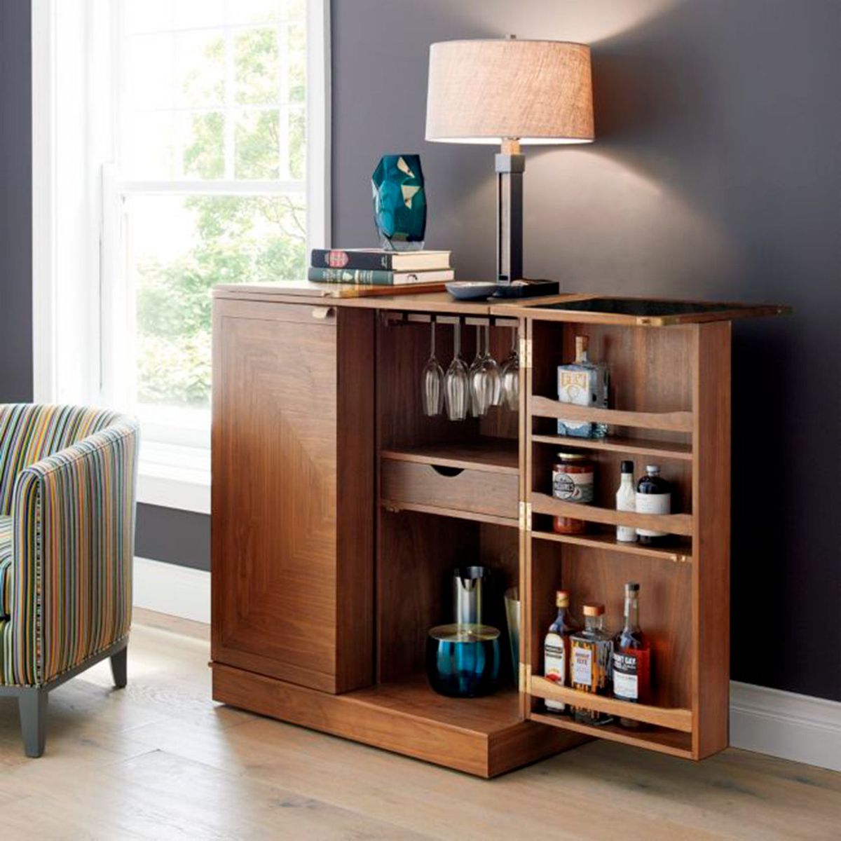 CRATE & BARREL - Bar Maxine