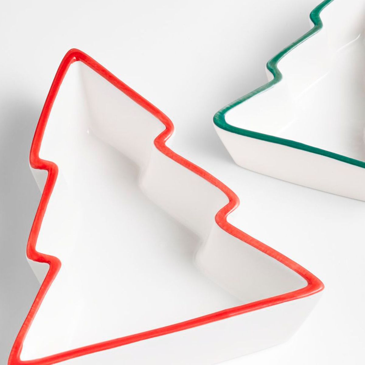 CRATE & BARREL - Molde para Hornear Árbol de Navidad en Porcelana Set x 2