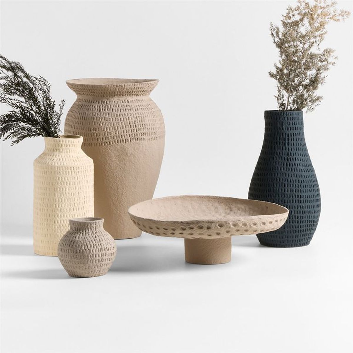 CRATE & BARREL - JARRÓN OAXACA NEGRO 41 X 22 CM