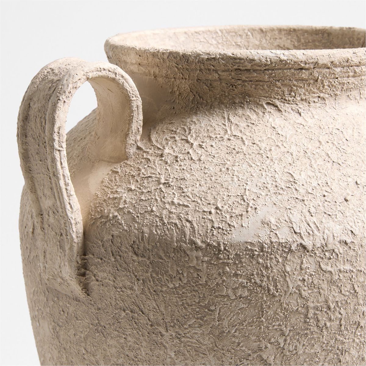 CRATE & BARREL - Jarrón Antiguo en Arcilla 40 cm x 36 cm 