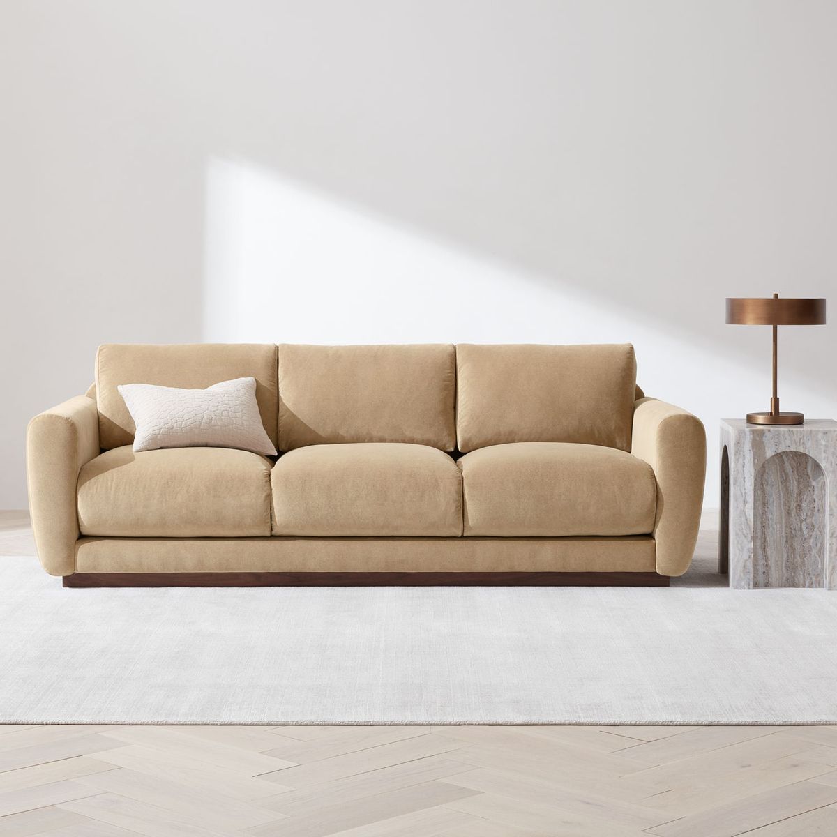 CRATE & BARREL - Sofá Deco 3 puestos Terciopelo