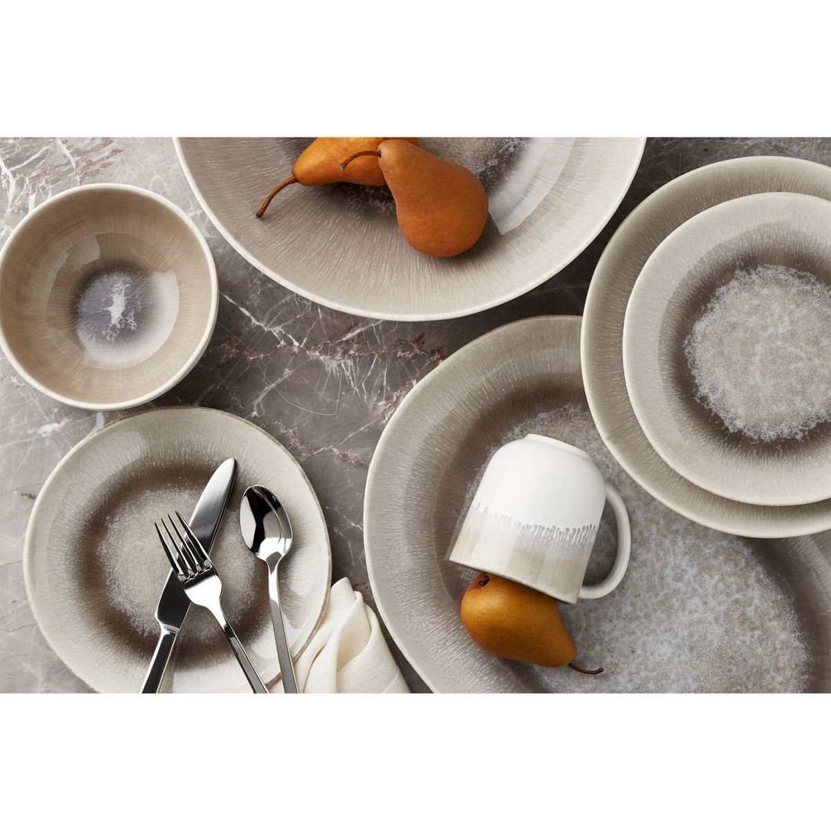 CRATE & BARREL - Bowl Cereal Caspian