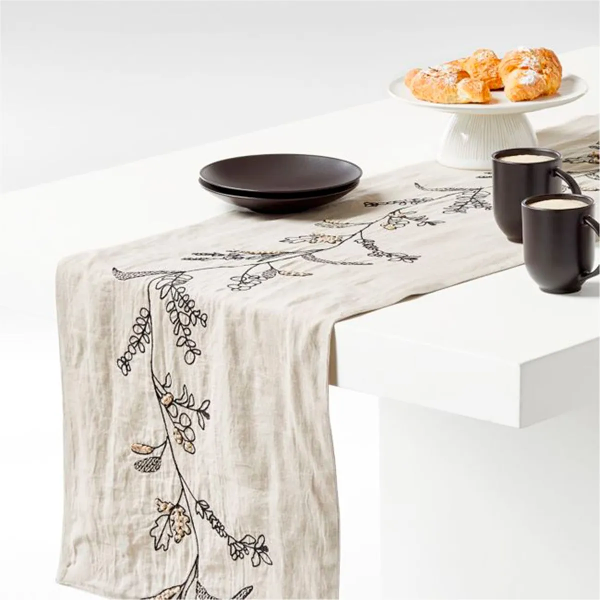 CRATE & BARREL - Camino de mesa European Flax Lino 305 x 46 cm