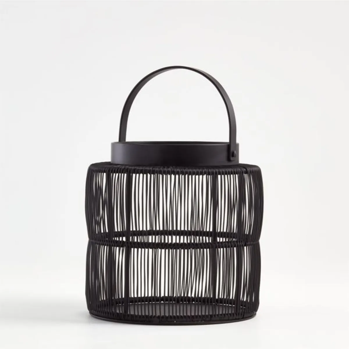 CRATE & BARREL - Candelabro Ora en Hierro 19 cm x 18 cm 