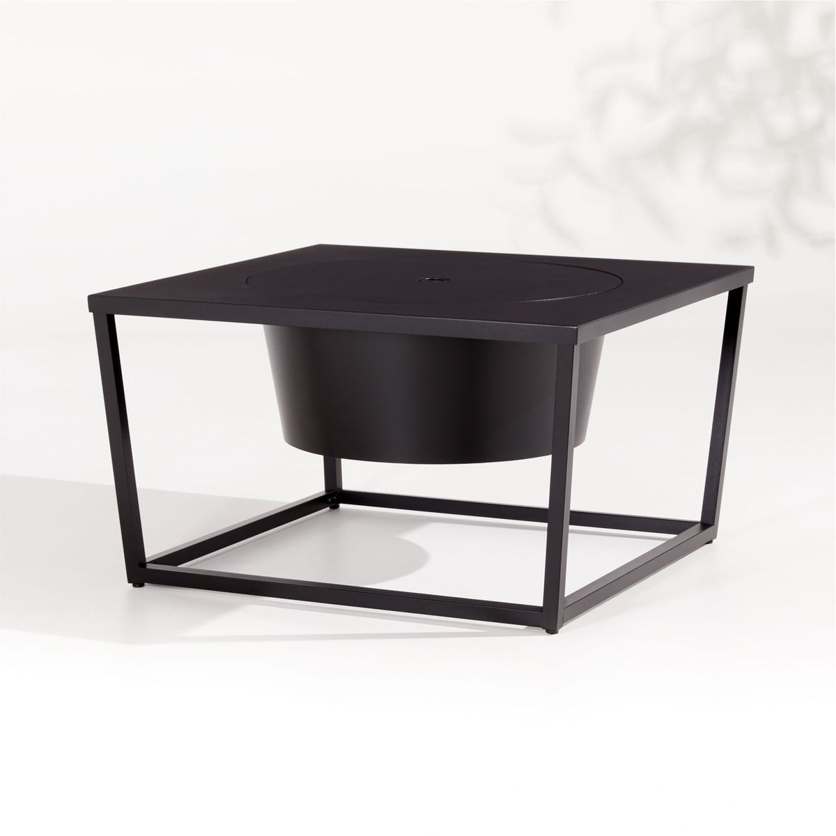 CRATE & BARREL - Calentador Tremont 