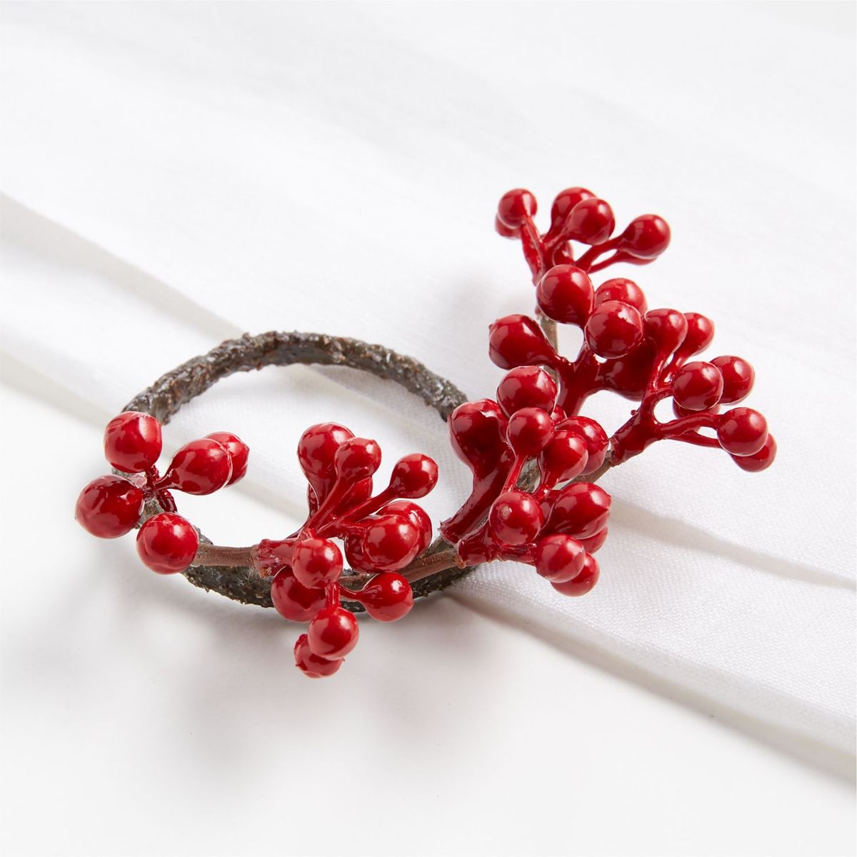 CRATE & BARREL - Aro de servilleta Holiday Red Berries en Plástico 3 cm x 10 cm (1 unidad)