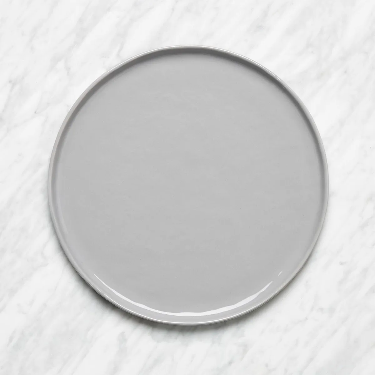 CRATE & BARREL - Plato principal Mercer Grey en Porcelana 28 cm x 2 cm