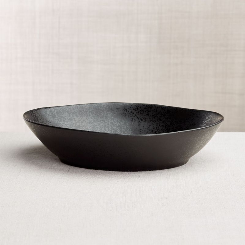 CRATE & BARREL - Bowl Bajo Marin Negro Mate