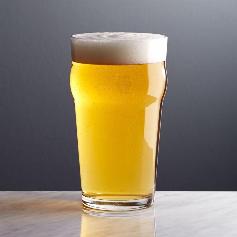 CRATE & BARREL - Vaso de Cerveza Pinta Corona 591 ml