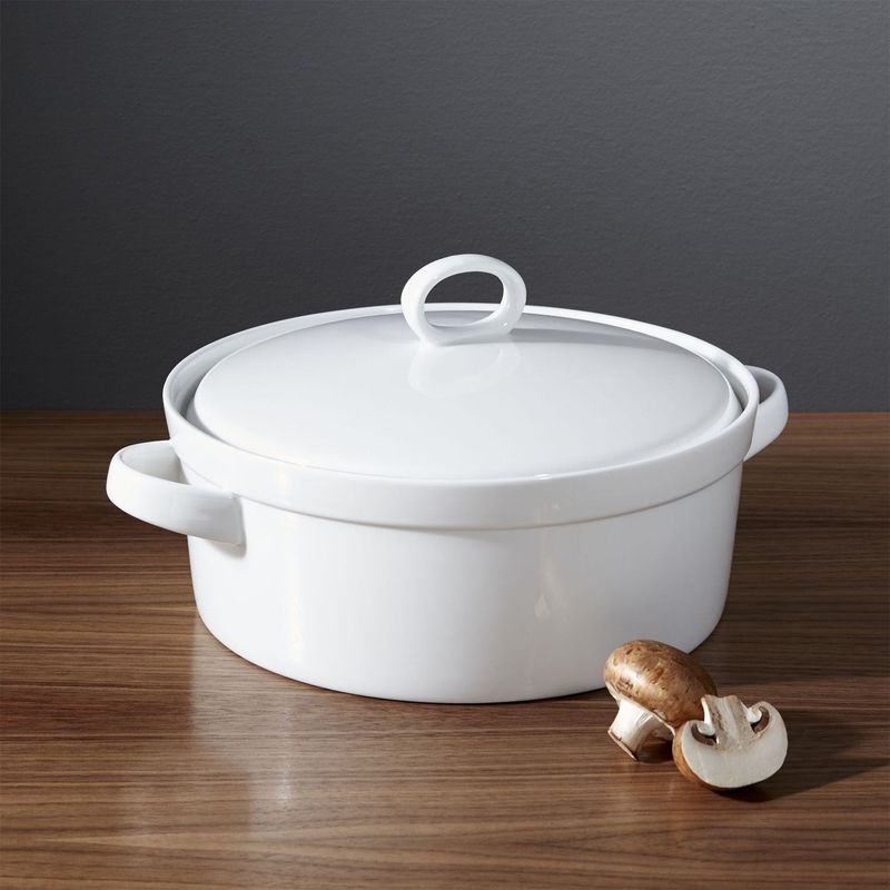 CRATE & BARREL - Refractaria Lucerne en Porcelana 25 cm