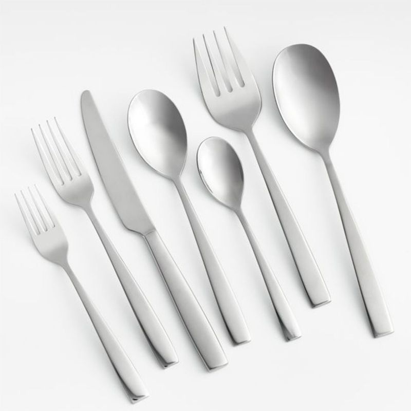 CRATE & BARREL - Cubiertos Dawson de 5 Puestos (20 Piezas + 2 Piezas de Sevir) 