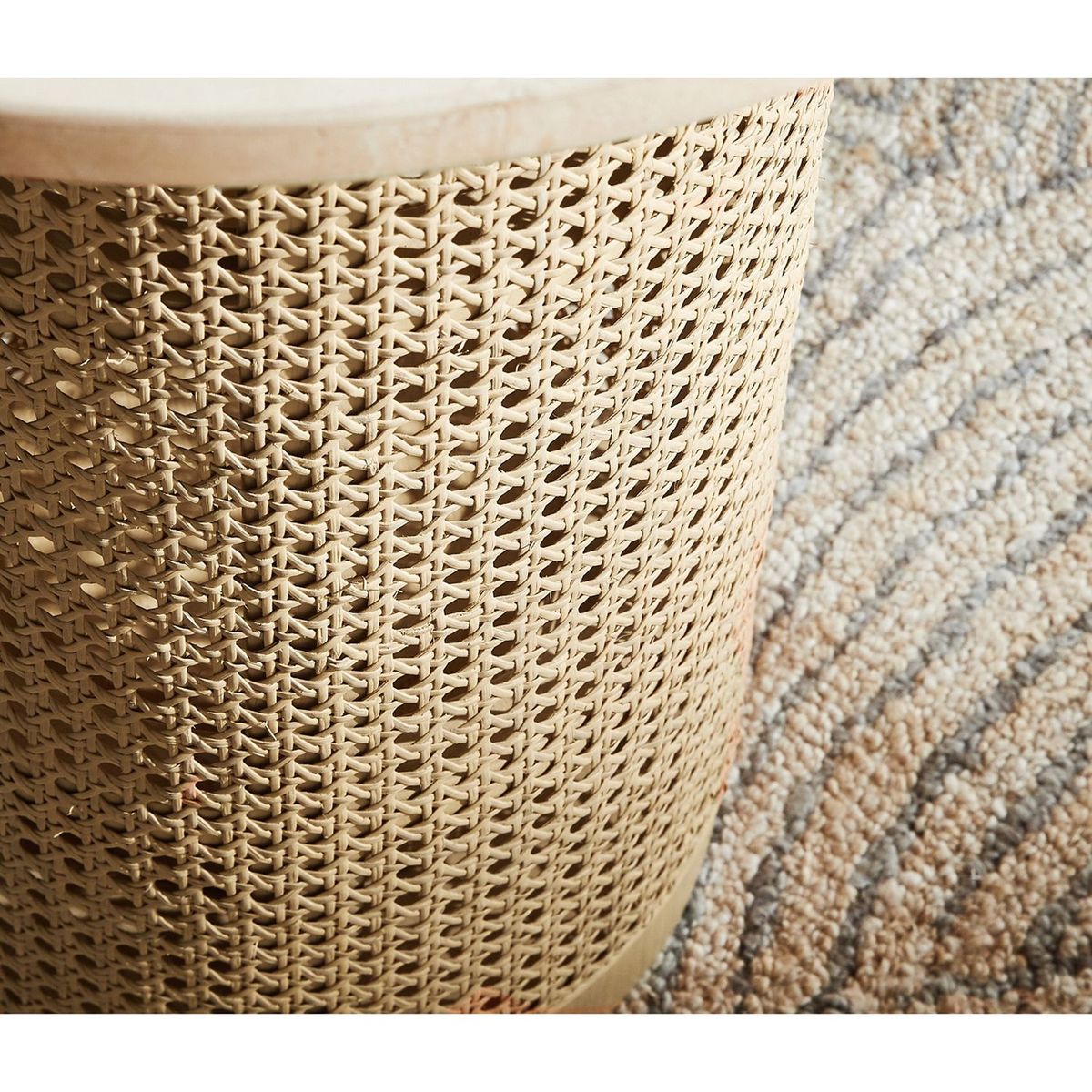 CRATE & BARREL - Base para Mesa auxiliar Vernet (No incluye Top)