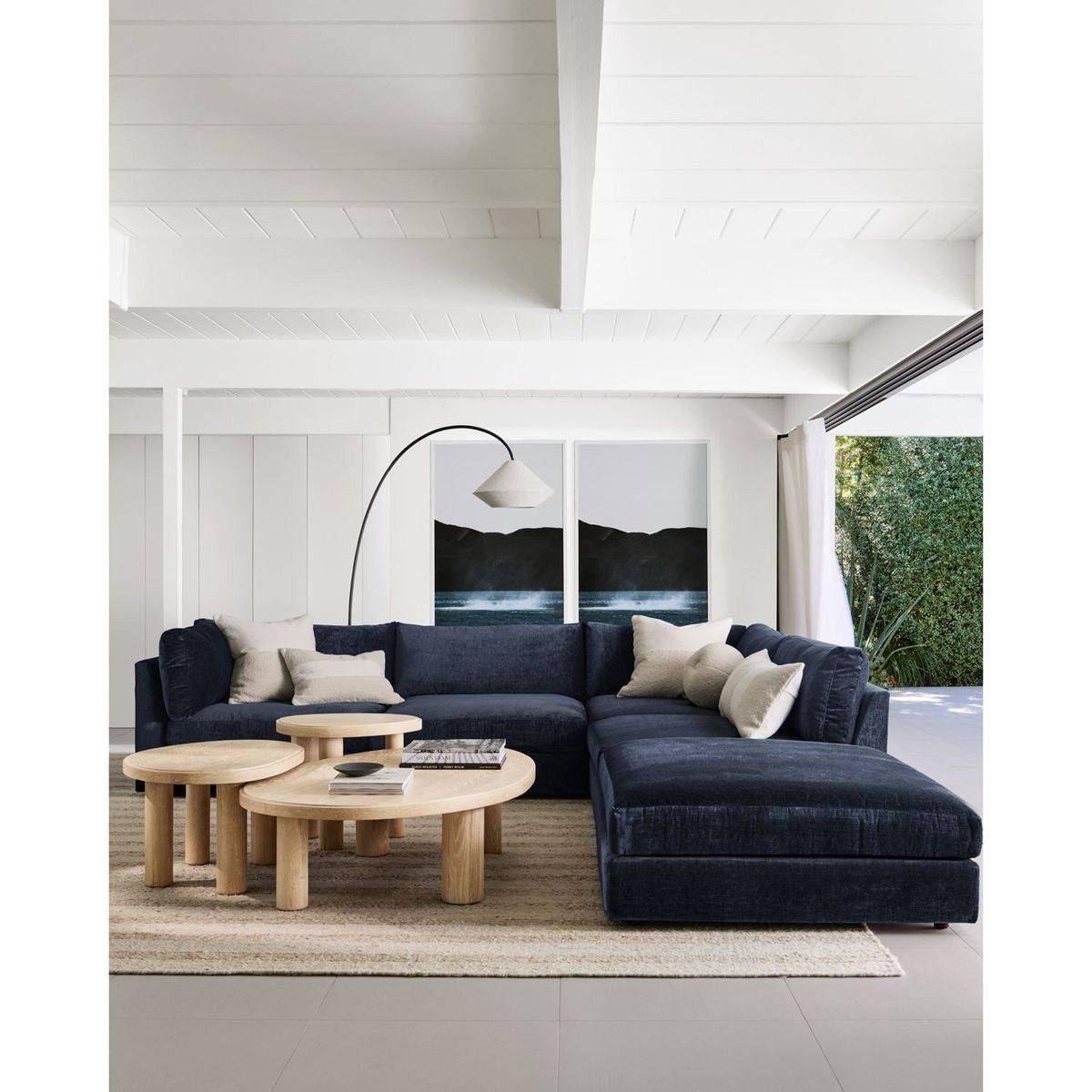 CRATE & BARREL - Mesa de centro La Sal