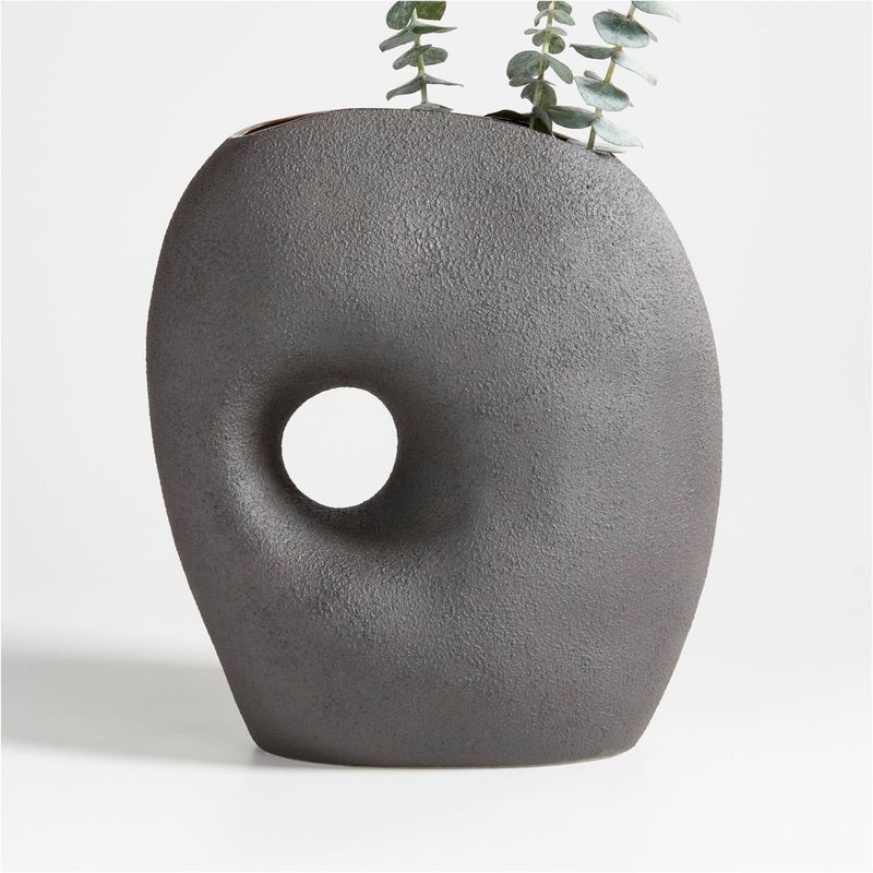 CRATE & BARREL - Florero Clyborne en Arcilla 31 cm x 15 cm 