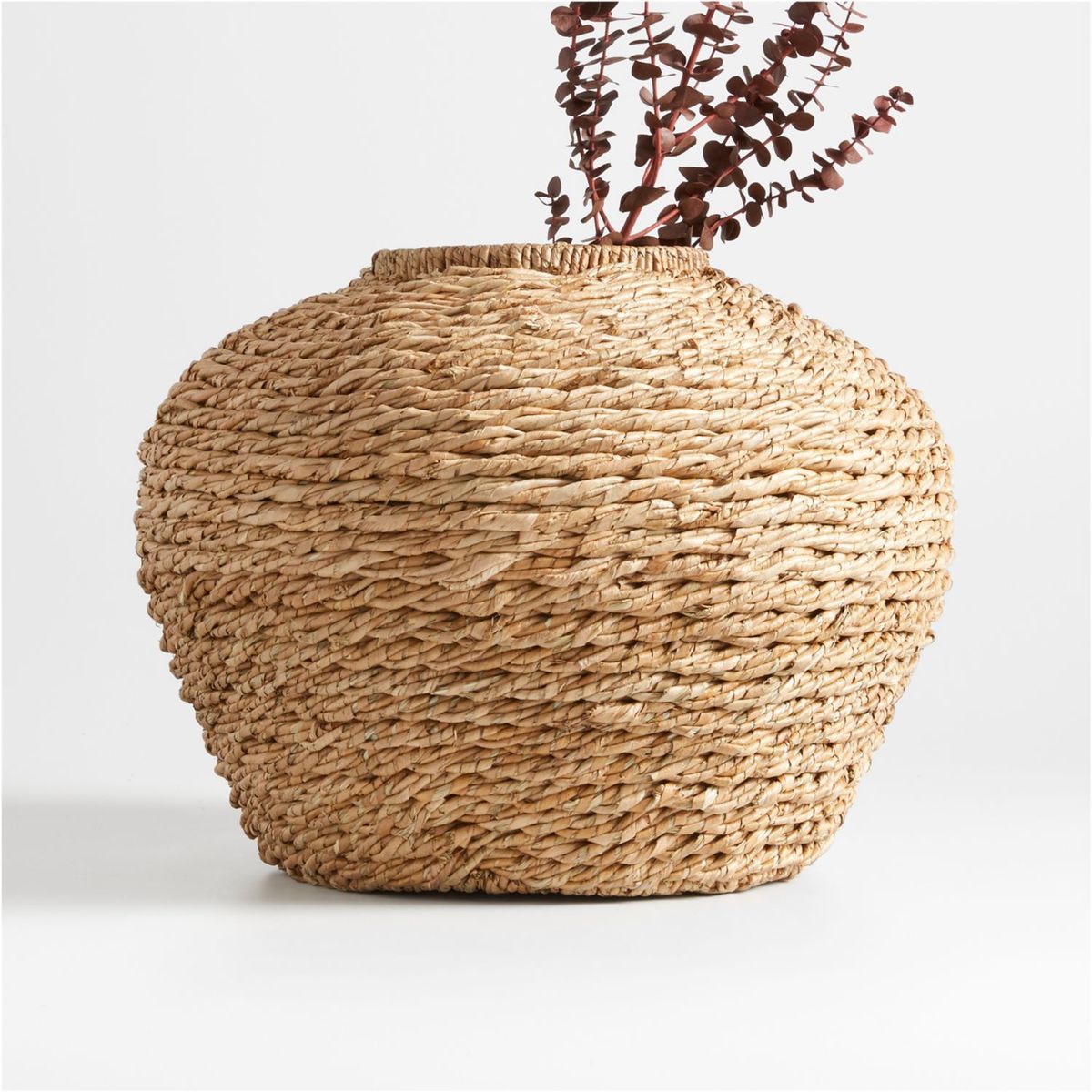 CRATE & BARREL - Jarrón Rattán 56 x 33 cm Crate & Barrel
