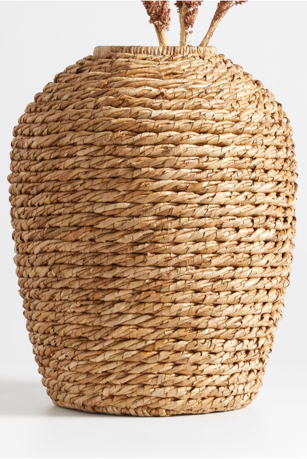 CRATE & BARREL - Jarrón Seagrass Rattán 43 x  36 cm