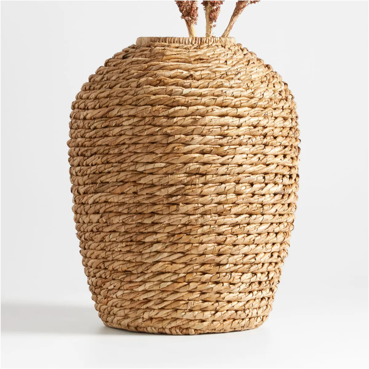 CRATE & BARREL - Jarrón Seagrass Rattán 43 x  36 cm