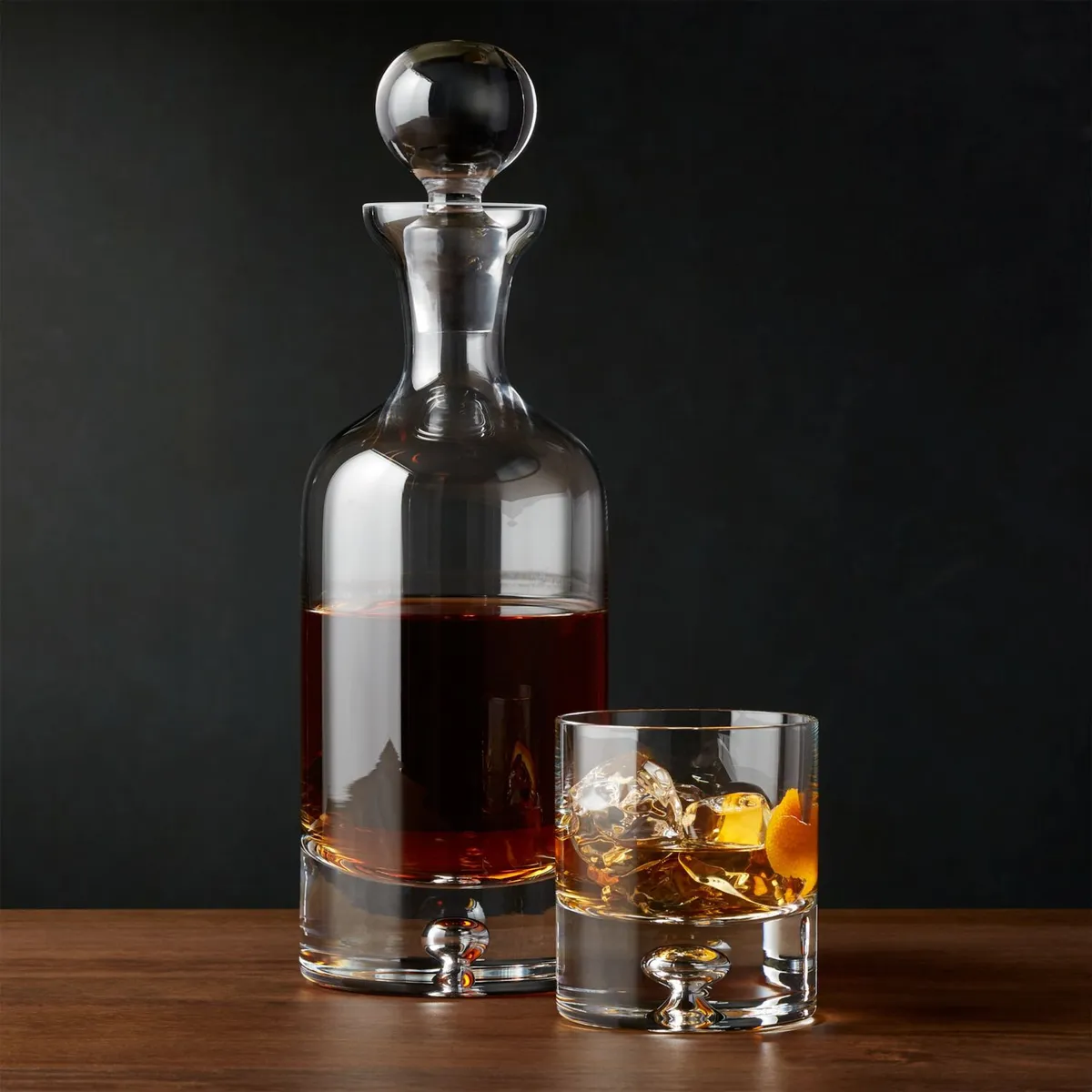 CRATE & BARREL - Decantador Direction de Whiskey 