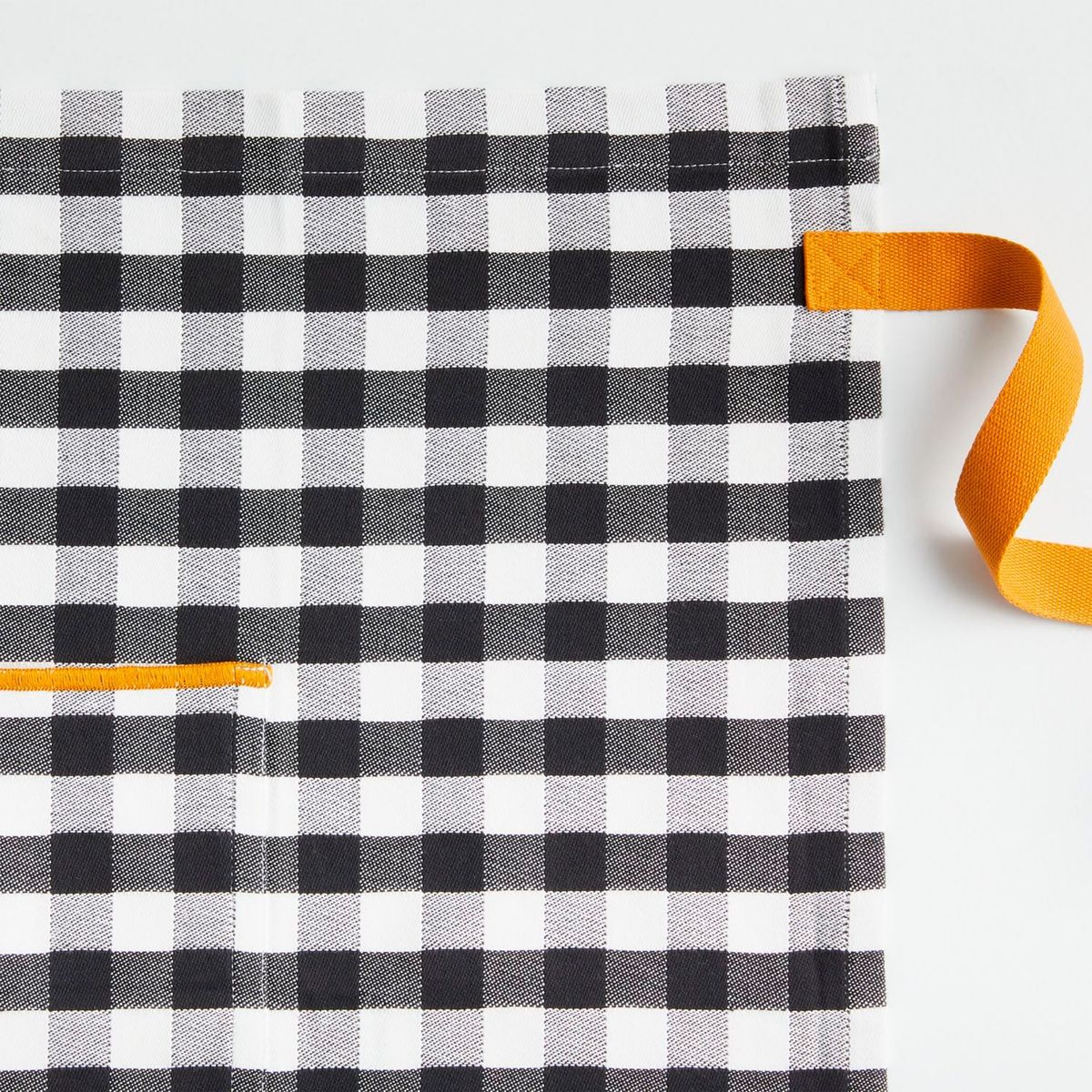 CRATE & BARREL - Delantal Buffalo Algodón 58 x 76 cm