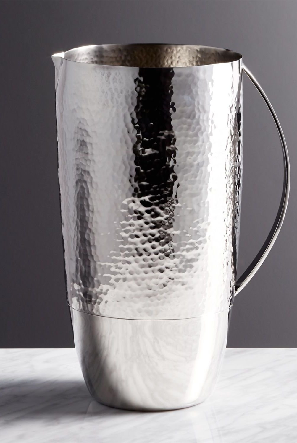 CRATE & BARREL - Jarra Graham Plateada 