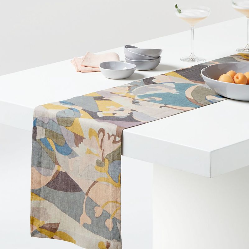 CRATE & BARREL - Camino de mesa Braque Lino 205 x 36 cm