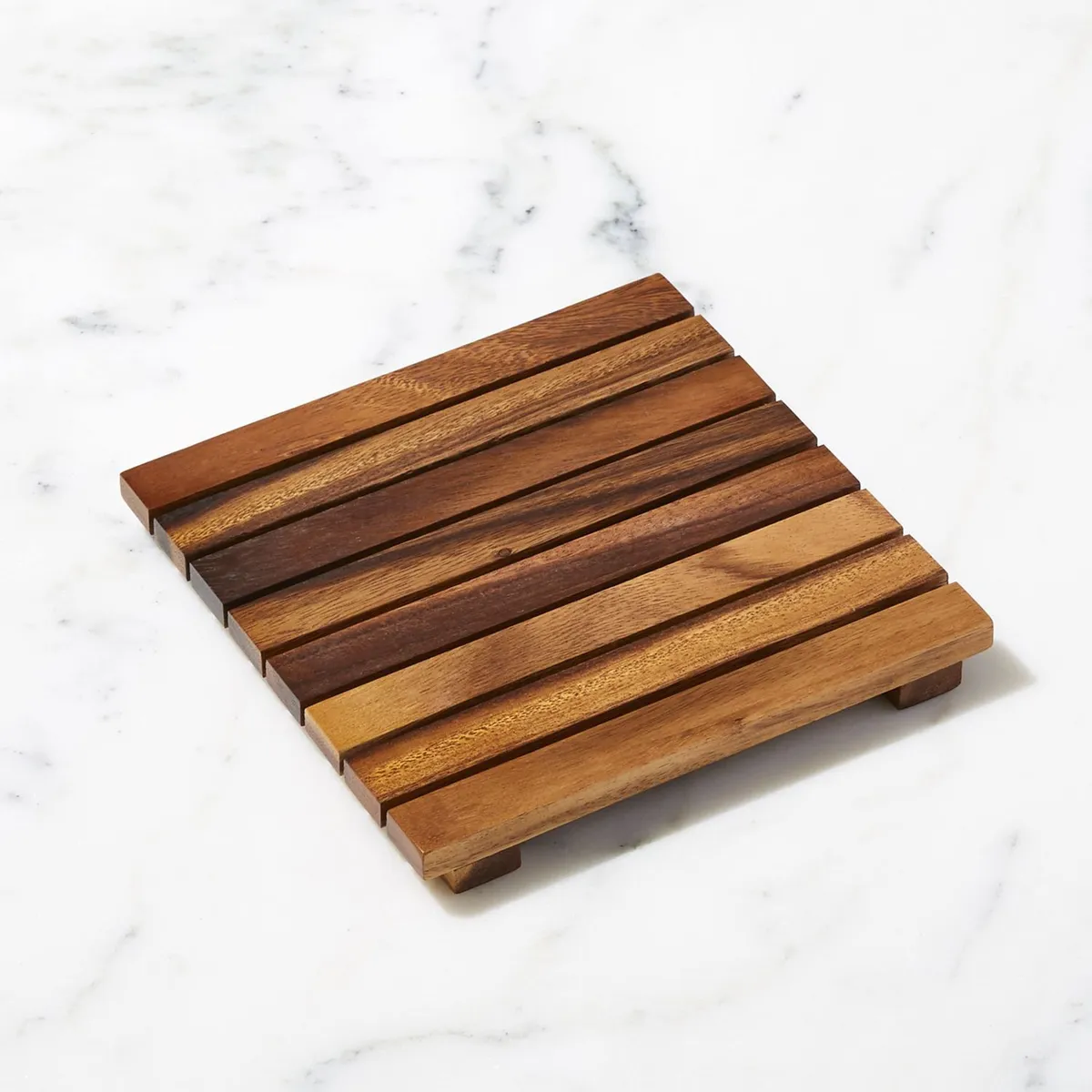 CRATE & BARREL - Portacalientes Acacia en Madera  