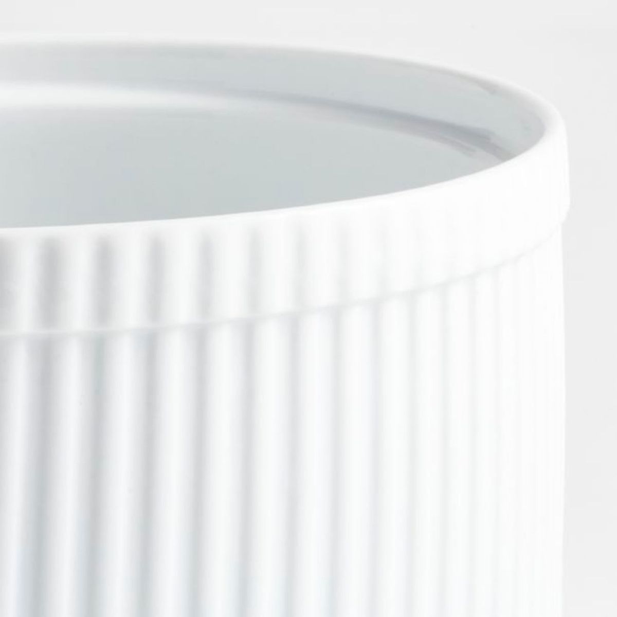 CRATE & BARREL - Refractaria Souffle Porcelana 22 cm