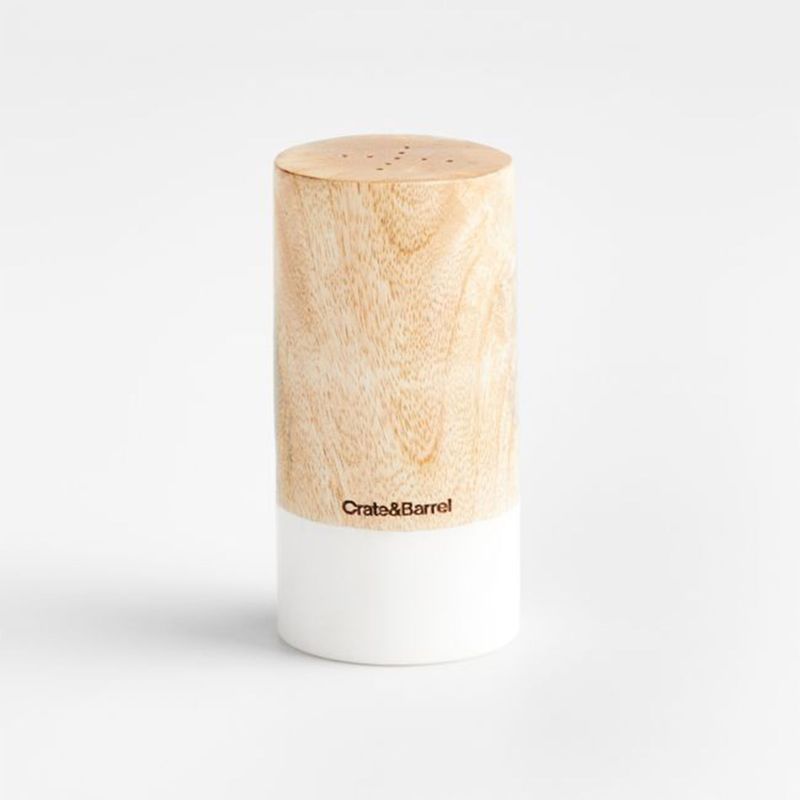 CRATE & BARREL - Salero de mesa Mármol y madera en Madera 11 cm x 6 cm