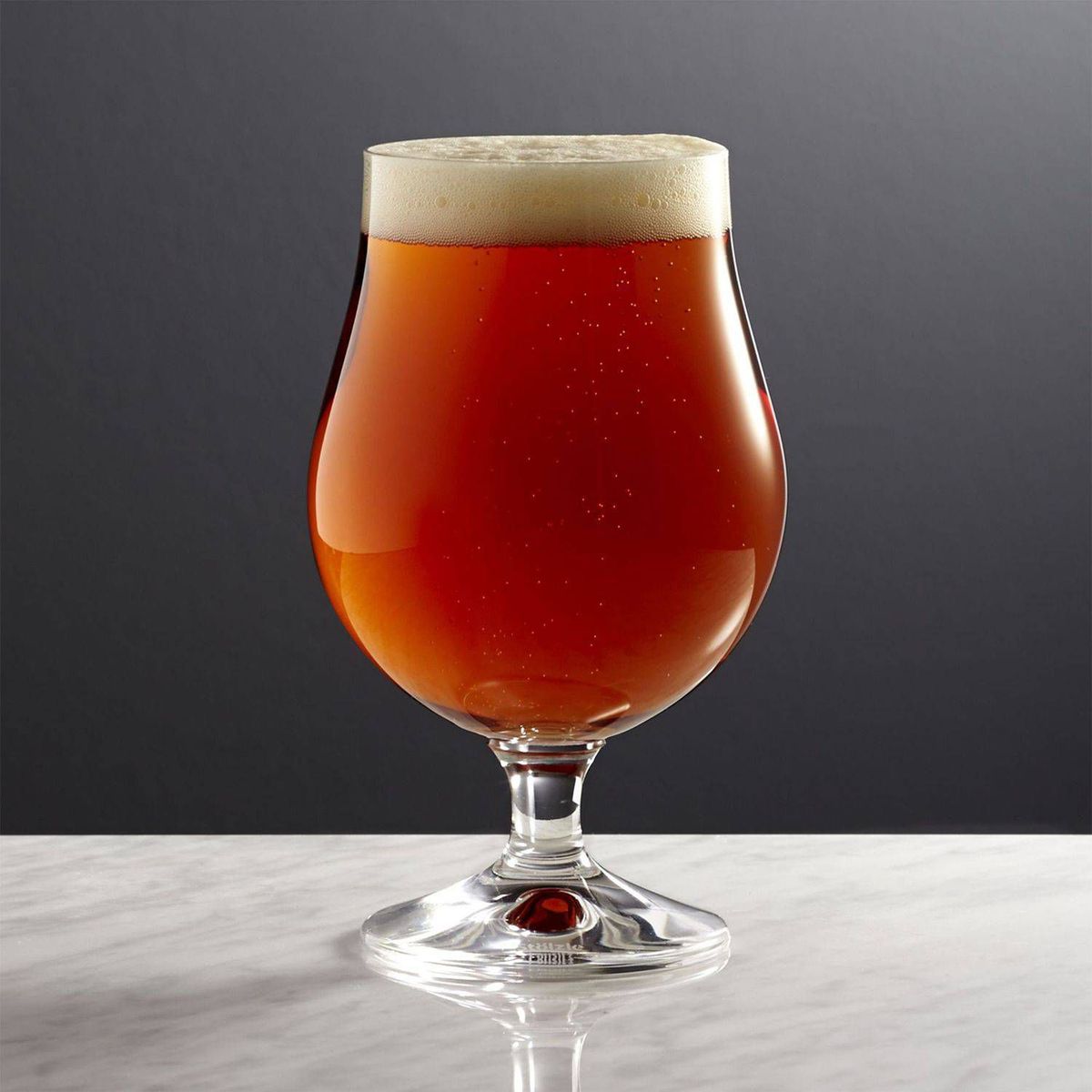 CRATE & BARREL - Copa de Cerveza Bruges 473 ml