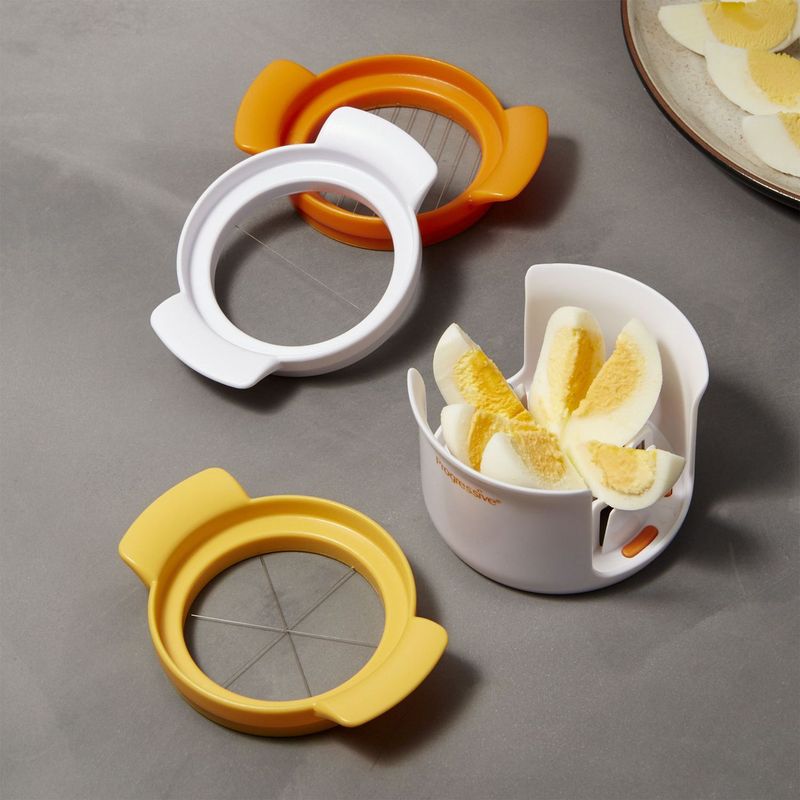 CRATE & BARREL - Cortador de Huevos 3 En 1
