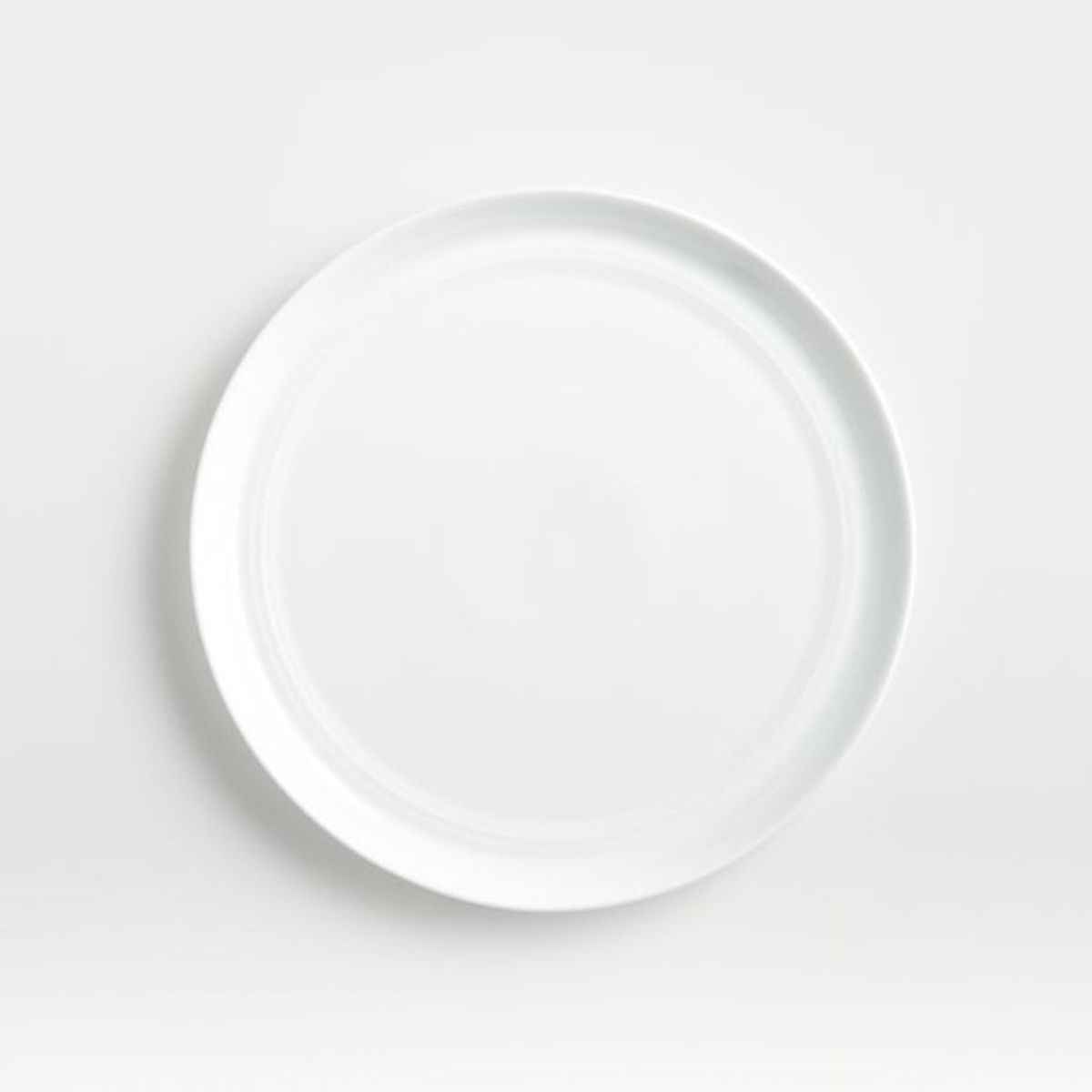 CRATE & BARREL - Plato de ensalada Hue en Porcelana 21 cm x 2 cm