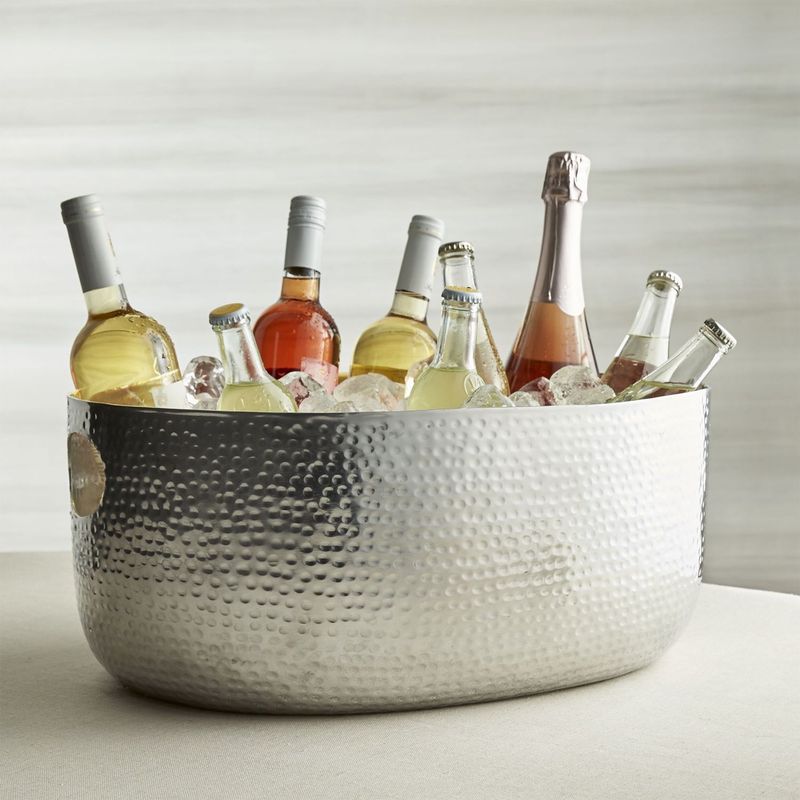 CRATE & BARREL - Hielera Bash Plata 23x50 cm