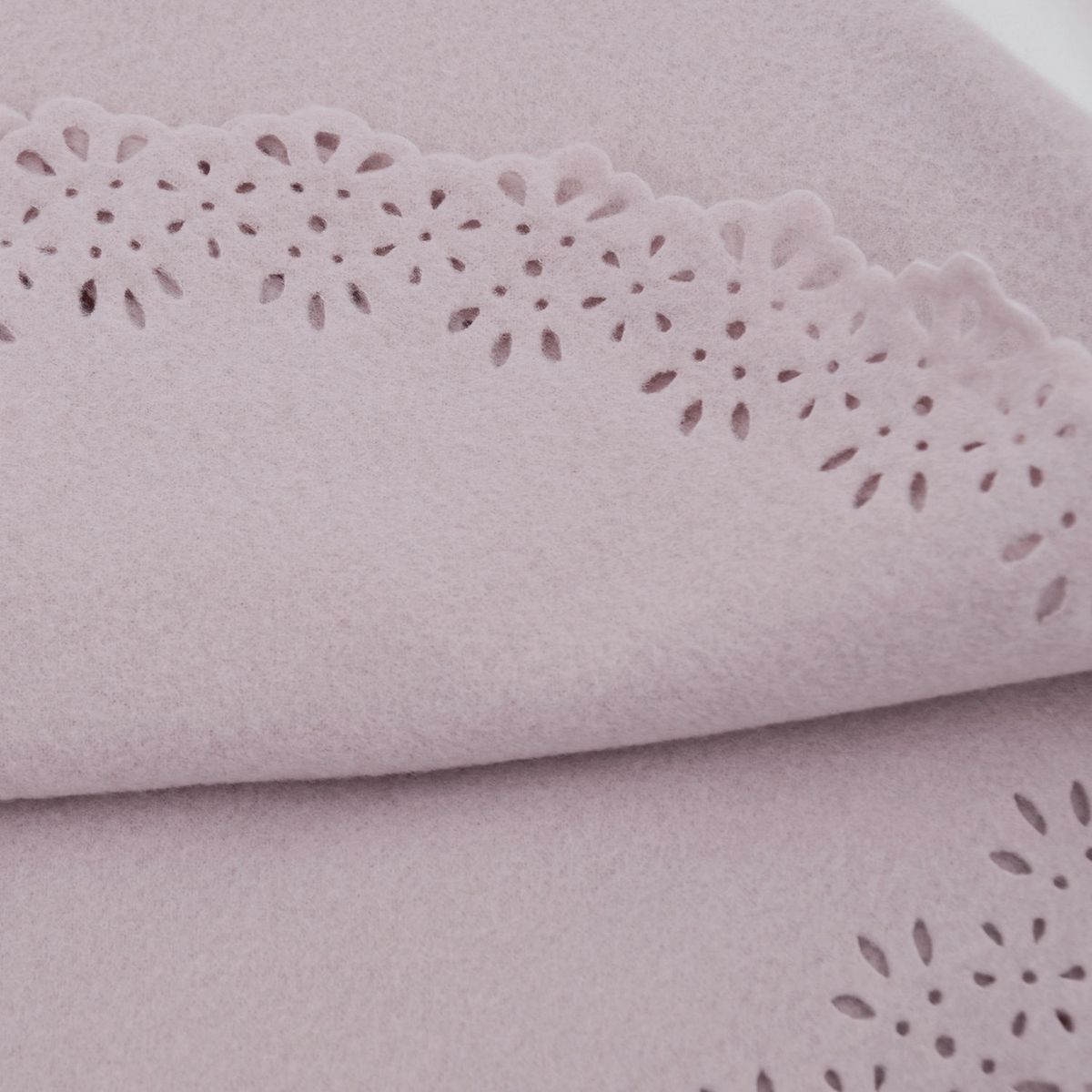 ROBERTA ALLEN - Manta Holes