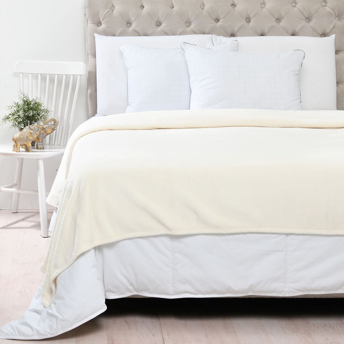 ROBERTA ALLEN - Cobija Lisa de Flannel 320 GSM Roberta Allen