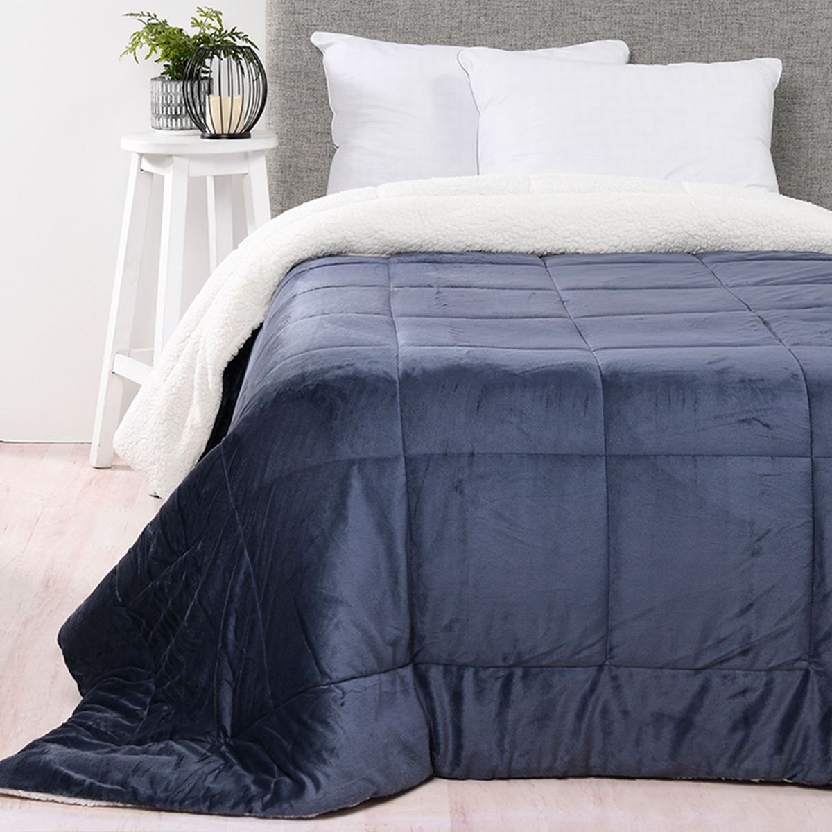 BASEMENT HOME - Cobija Lisa de Poliéster Ovejera 220 GSM Basement Home