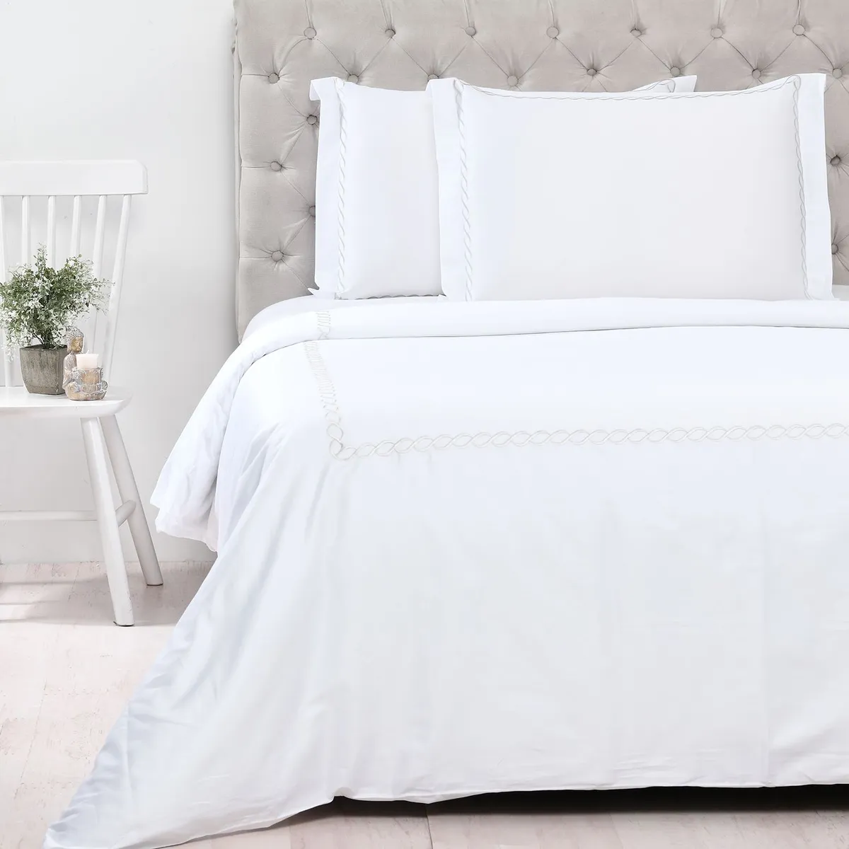 ROBERTA ALLEN - Funda de Plumón Bordada de Algodón 300 Hilos Cadeneta Beige Roberta Allen