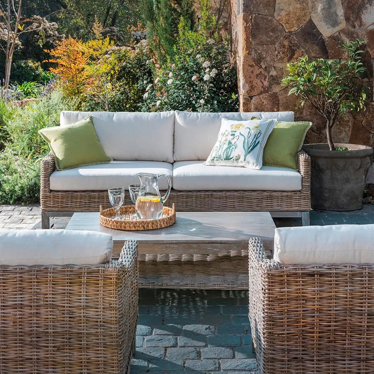 MICA - Sofá de Exterior 3 Puestos en Ratán 193 x 86 x 62 cm Kubu - Mueble Roberta Allen  -0% Interés a 3, 6 o 12 Cuotas Pagando con tu CMR Banco Falabella