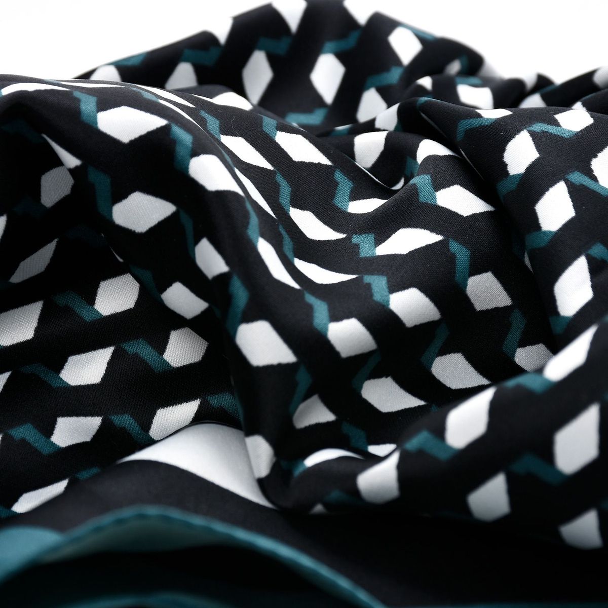 BASEMENT - Pañoleta